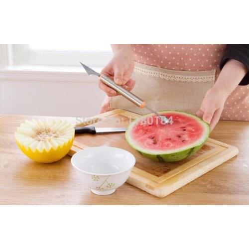 1PC Figure fruit cutting tool Fresh Fruit Platter s/steel cut watermelon spoon splitter carving knife J0157