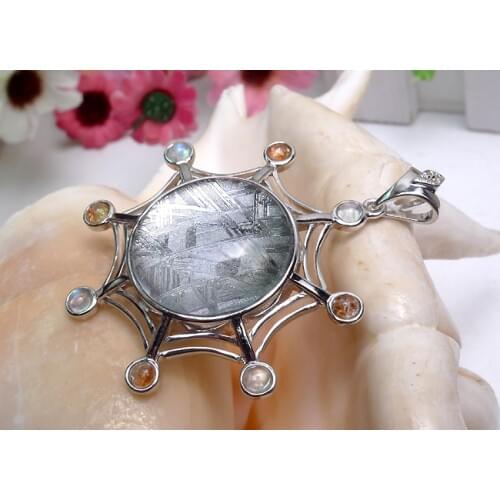 100% Genuine Natural Gibeon Iron Meteorite 21x21mm Silver Round Woman Man Pendant 9G Moldavite Meteorite Necklace AAAAA