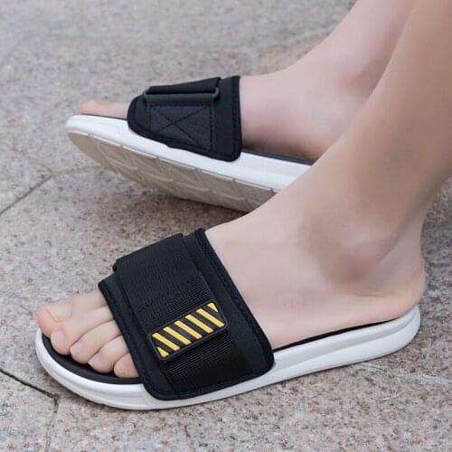 2020 New Summer Black mens slippers fashion flip-flops beach men sandals outdoor platform sandals slippers zapatillas hombre