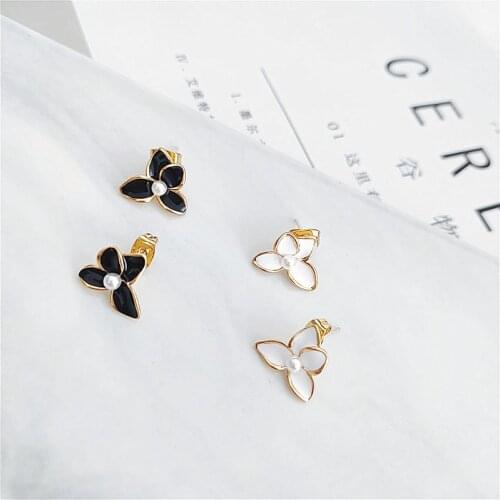 Simple gentle lady temperament enamel butterfly flower shape set pearl girl heart nail earrings girl
