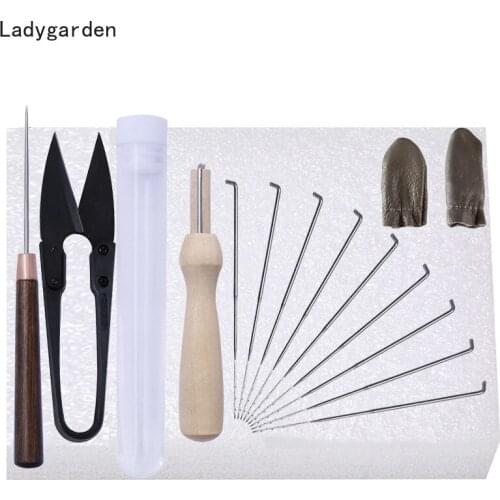 16PCS DIY Felting Tools Felt Kit with Needle Craft Kit Scissor Awl Wool Felting Accessories Tools Felting Craft Handmade Needle