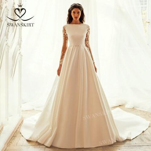 Long Sleeve Wedding Dress 2021 O-neck Appliqued Crystal Court Train Satin Vestido De Novia Princess Swanskirt L158 Bridal Gown