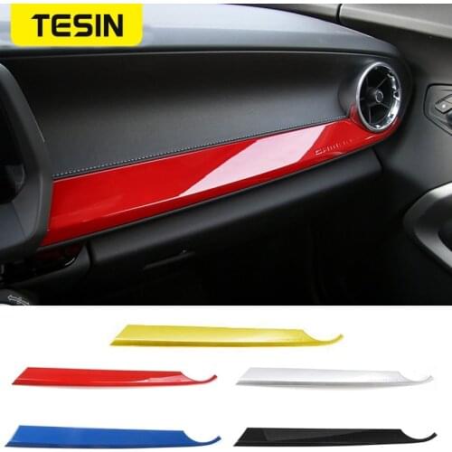 Car Interior Kits Copilot Passenger Side Panel Decoration Trim Carbon Fibre Style for 6th Gen Chevrolet Camaro 2017+ Accessories