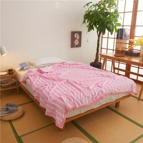 Thicken bedspread blanket 200x230cm High Density Super Soft Flannel Blanket to on for the sofa/Bed/Car Portable Plaids