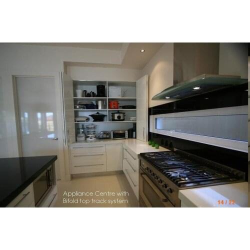 Clear & smart kitchen cabinet design