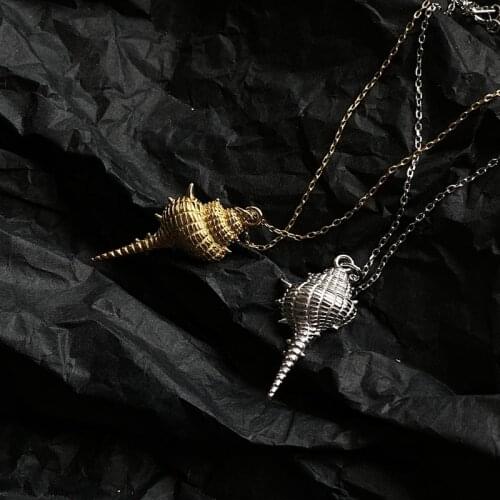 Silvology 925 Sterling Silver Shell Conch Pendant Necklace Wild Elegant Nordic Style Necklace for Women Chic Friendship Jewelry