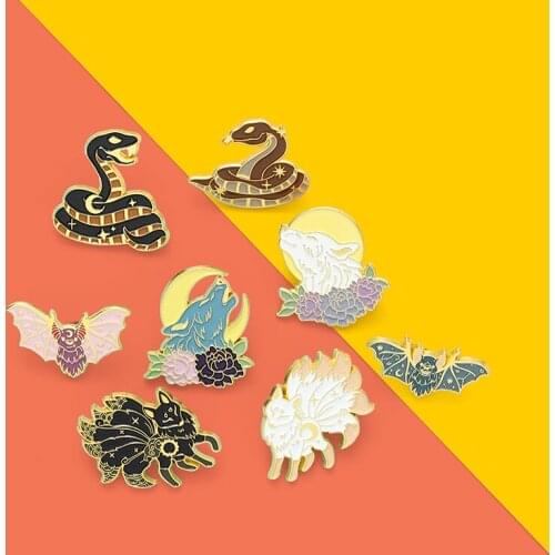 Custom Animal family Enamel Pin Nine Tailed Fox Bat Wolf Snake Brooches Lapel Pin Night Starry Fantasy Forest Badge Jewelry Gift