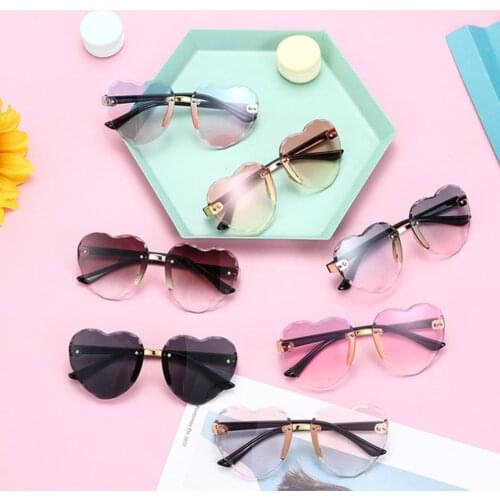 Outdoor Glasses Eyewear Party Photography Children Sunglasses Kids Sunglasses UV 400 Protection Heart-shaped Sun Glasses