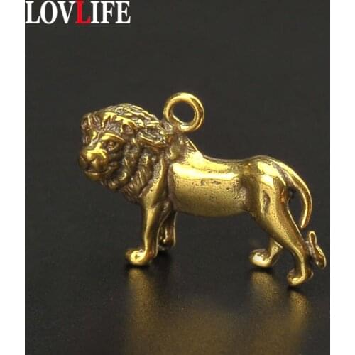 Brass Lion King Keychains Pendants Creative Animal Car Key Chains Hanging Trinket Men Women Mini Vintage Copper Keyrings Jewelry