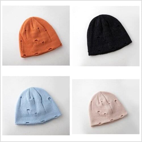2020 Knitted Hat for Women Hole Woolen Cap Men Beanies Autumn Winter Skullcap Couple Hip Hop Hats All-match Melon Caps Melon Hat