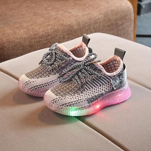 New Boys and Girls sports shoes childrens spring and autumn walking shoes Led Light Up Tennis Shoes Luminous Sneakers XZ20036