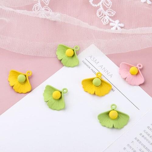 10pcs 2020 New Korean Small Fresh Frosted Spray Paint Earrings For Women 2019 Ginkgo Leaf Alloy Pendant Diy Jewelry Accessories