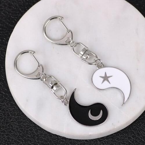 Fashion New Two-piece Set Stitching Round Keychain Yin Yang Tai Chi Pisces Pendant Simple Men And Women Jewelry Gift 2020