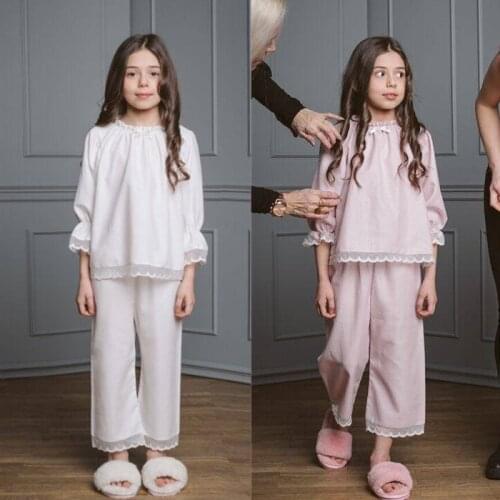 Spring Fall 2019 Customized Childrens Housewear Lace Spliced Pyjamas Suit For Girls 30% Mulberry Silk Night Clothes 2 Pcs P172
