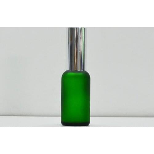 Free shipping high quality 10ml Frosted spray fine mist glass bottles wholesale 4 color premium perfume bottles glass jar