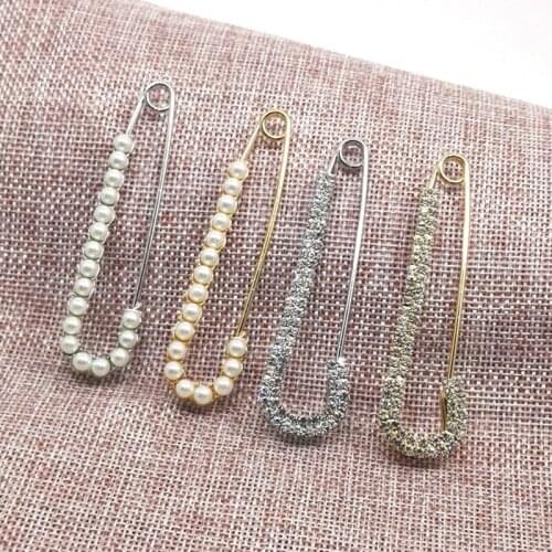 Lateefah Buckle Pin Fashion Clothing Brooches Pearl Lapel Sweater Dress Brooch Pins For Men Women Shawl Clips Crystal Brooch