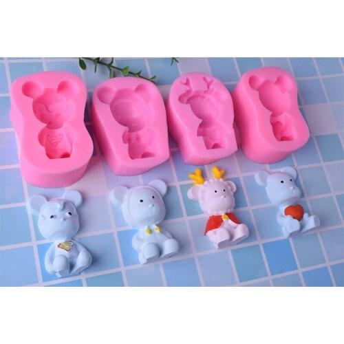 Four bear violence bear antler bear silicone mold DIY chocolate cake car parts hot pot oil mold