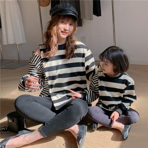 Fashion Striped Pullovers for Mom and Me Fall Family Matching Outfit Clothes Sisters Off-shoulder Top Mother and Daughter Tops