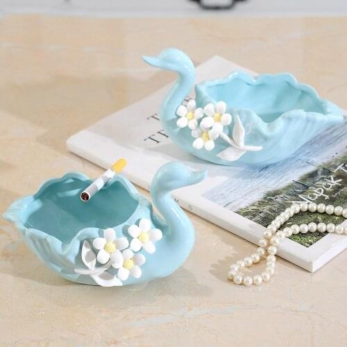 Creative Ceramic Swan Ashtray Blue Pink Fashion Smoking Ash Tray Cute Weed Gift For Boyfriend Home Decoration Accessories