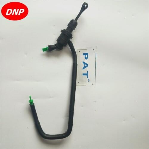 PAT Clutch master cylinder for NISSAN TIIDA 30610-EL00B 30610-9U100 30610-1KM0A 30610-ED500