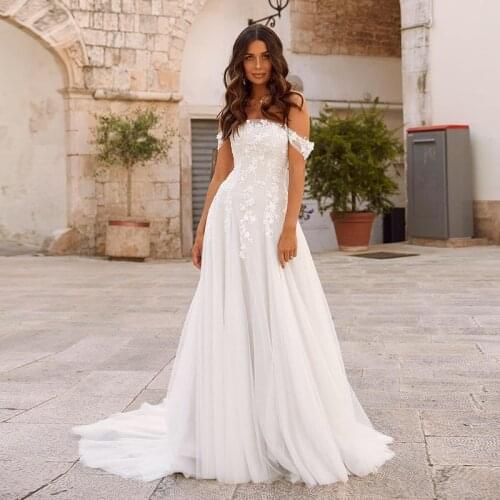 Strapless Wedding Gowns 2020 Off the Shoulder Appliques Lace Tulle A-Line Backless Boho Wedding Dresses Elegant Bride