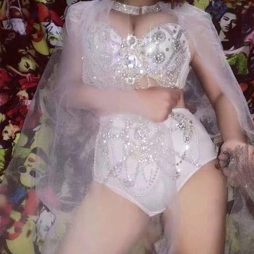 Shining Diamonds Bra Short Sets White Long Tailing Ladies Singer Dance Costume Nightclub Party Show Performance Stage Wear
