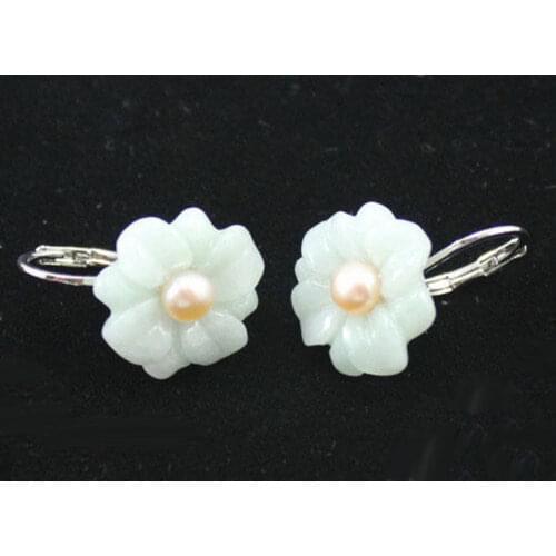 Fashion Natural Light Green jade Flower Genuine Pink Pearl Leverback Hook Earrings