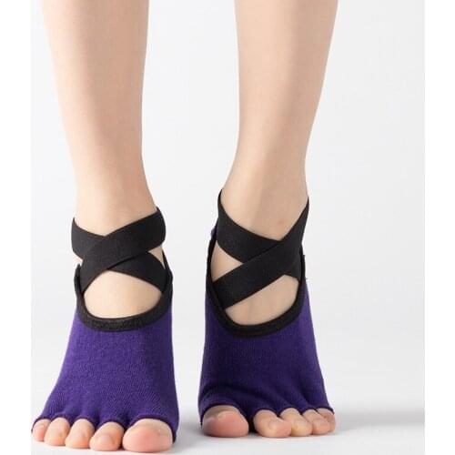 New antiskid dispensing sports socks Yoga socks ballet open back five finger Yoga socks lady