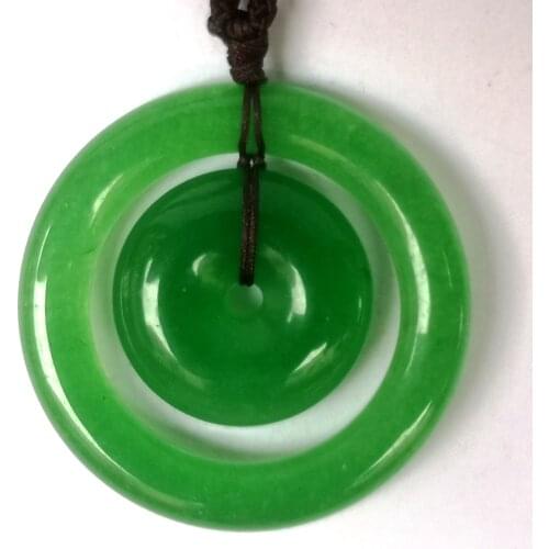 YIZHU CULTUER ART Beautiful Chinese Jadeite Jade Carving Loop Necklace Pendant Decoration