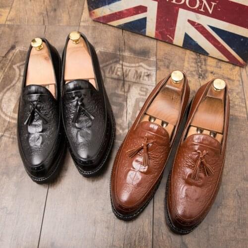 Vintage genuine leather classic autumn without laces comfortable minimalist men waterproof shoes loafers brand tassel