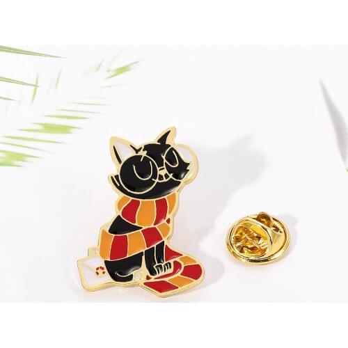 Animal brooch black cat scarf enamel pins badges collection jewelry