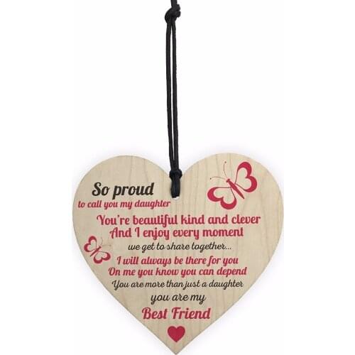 Proud Of My Daughter Wooden Hanging Heart Sign Plaque Daughters Love Keep Sake Sign Costumes Christmas Home DIY Tree Decorations