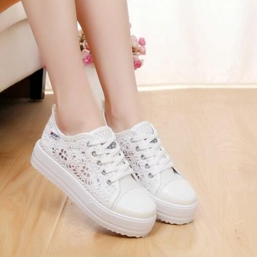 New Women Flats Shoes Fashion Summer Casual White Shoes Cutouts Lace net Hollow Breathable Platform Shoes Woman Sneakers Large