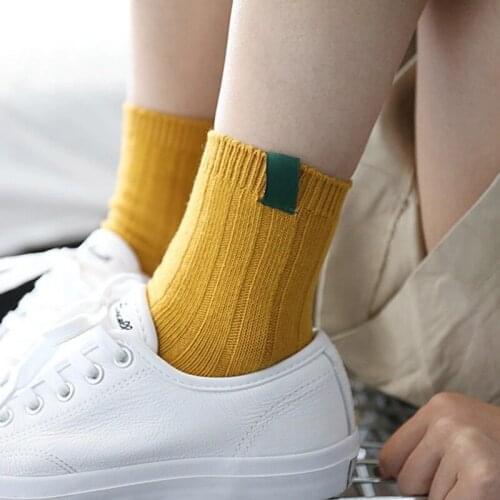 2021 Solid Colors Socks Cotton Loose Striped Crew Sock Women Colorful Harajuku Designer Retro New Year Christmas Fashion Gifts