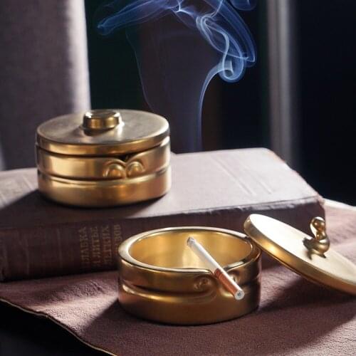 Ceramics Chinese Style Golden Ashtray Modern Home Decor Living Room Office Desktop Accessories Portable Ashtray Boyfriend Gift
