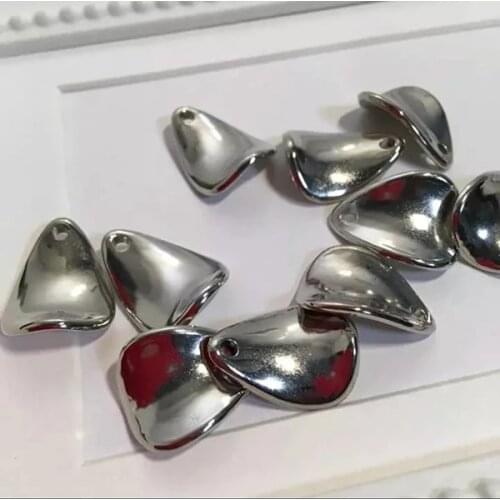 BEAUCHAMP Acrylic Beads
