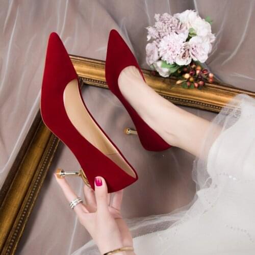 Wedding shoes spring and autumn new Chinese wine red high heels simple pure color pointed shallow mouth womens shoes