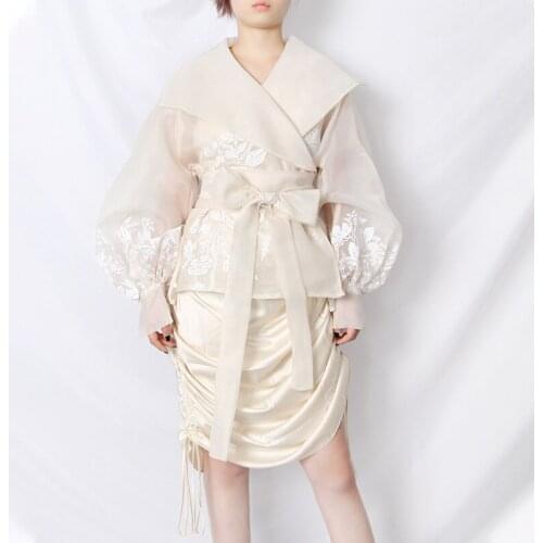 Spring Autumn NEW Royal Style Embroidery Puffy Sleeve Big Turn-down Collar Organza Shirt Women Sashed Tied Waist Top