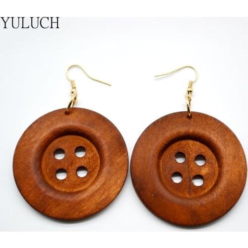 2017 hollow Big green color hoop wood earring hollow 2016 personality New design handmade