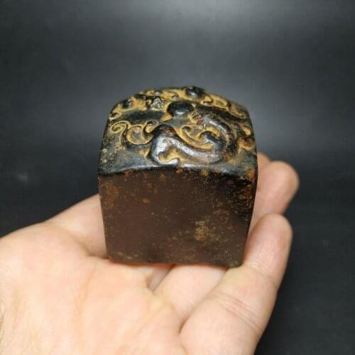 Red Mountain Culture Collection Iron Meteorite Shuanglong Seal Can Absorb Magnetism