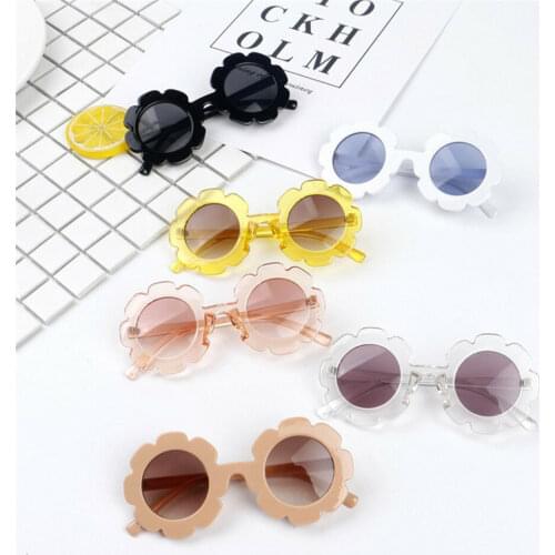 Baby Kids Unisex Children Frame Sunglasses UV400 Toddler Boys Outdoor Glasses Cartoon Sunglasses Lovely Children Shades Beach