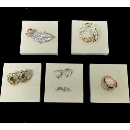 3 Pcs/lot Jewelry Sponge 7*7Cm Beige Jewelry Inside Sponge Mat Jewelry Display Ring Earring Packing