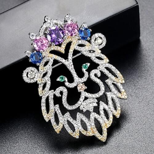 Zlxgirl Luxury Brand Colorful cubic zircon crown lion brooch for mens bridal jewelry nice gold color Dubai scarf pins
