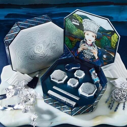 8Pcs Antique Silver Makeup Set Women Cosmetics Carved Lipstick Loose Powder Eyelash Concealer BB Cream makeup kit