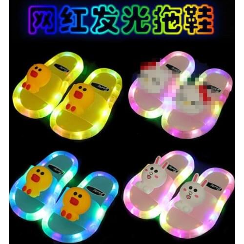 2021 Footwear Luminous Jelly Summer Childrens LED Slipper Girls Slippers PVC Non-slip Duck Beach Sandals Kids Home Bathroom