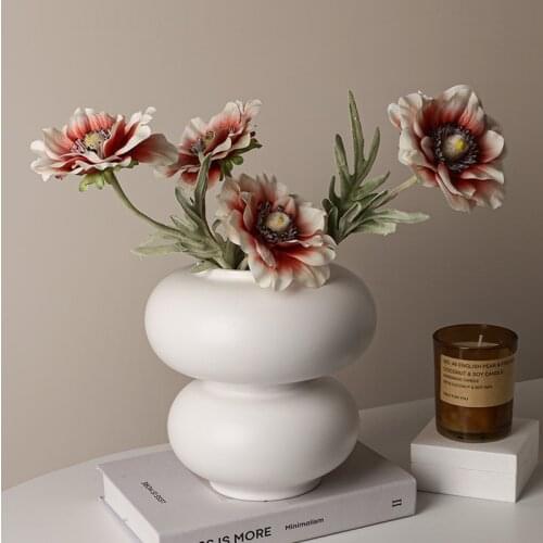 Creative White Flower Vases Irregular Shape Ceramic Vase Filler Tabletop Decorative Flowerpot Container Modern Home Decorations