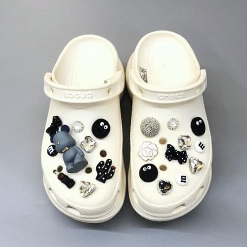Fashion Trend Croc Charms Shoe Decorations Cute Black Doll Charms for Crocs DIY Luxury Vintage Garden Shoe Buckle 2021 All-match
