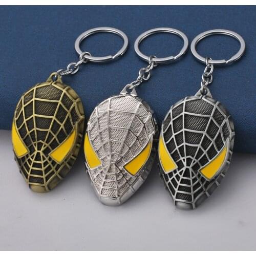 Marvel Legends Avengers Key Chain Spiderman Mask Keychain Movie Peripheral Fashion Pendant Gifts Keyring