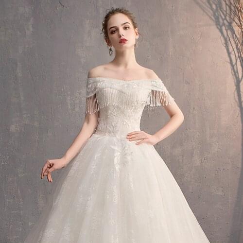 Fashion Cross-Criss Boat Neck Wedding Dresses Romatic Embroidery Lace Up Back Ball Gowns For Bride With Tassel Vestido de novia