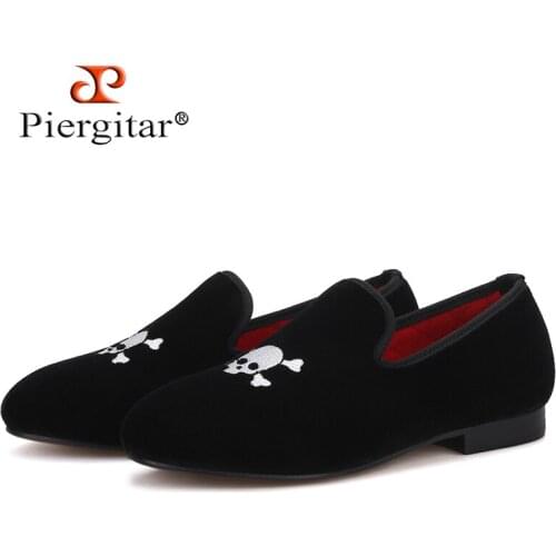 Piergitar 2019 New Handmade Children Velvet Shoes with Skull embroidery comfortably insole Party and birthday Childrens Loafers
